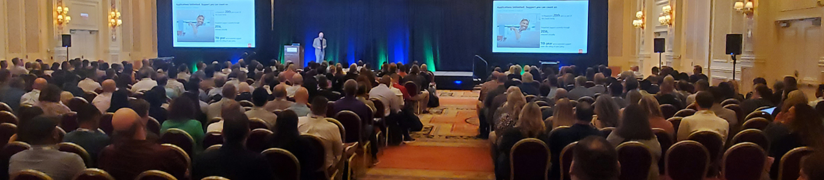 PeopleSoft keynote by Paco Aubrejuan at BLUEPRINT 4D in front of a large audience